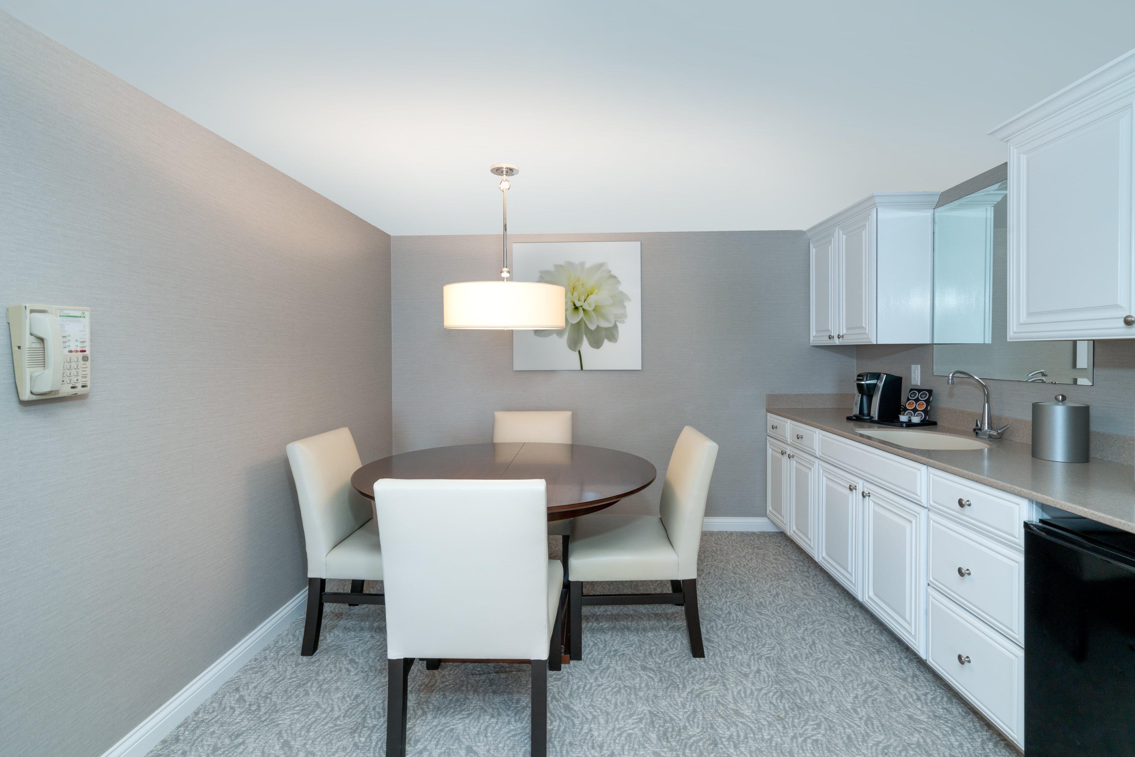 Holiday Inn Wilmington By Ihg Gurneyville Bagian luar foto